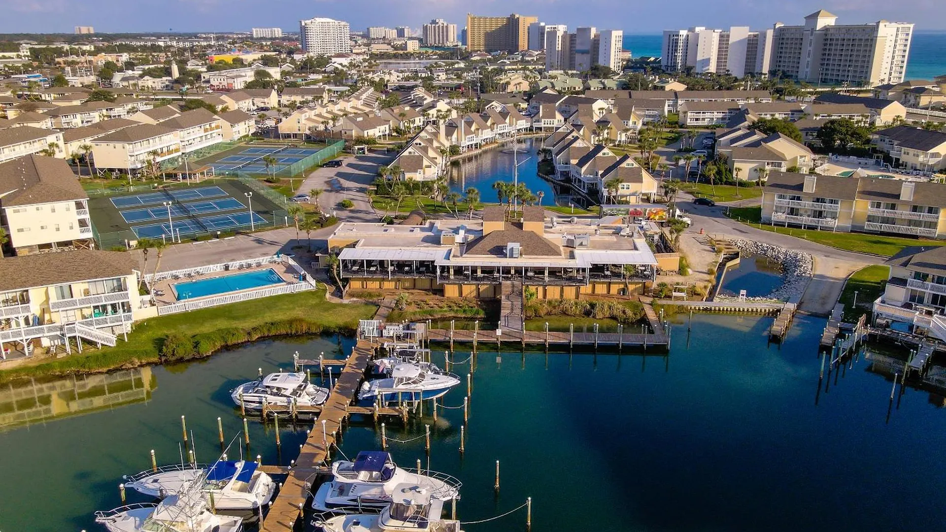 Sandpiper Cove 1027 Destin 0*,  United States